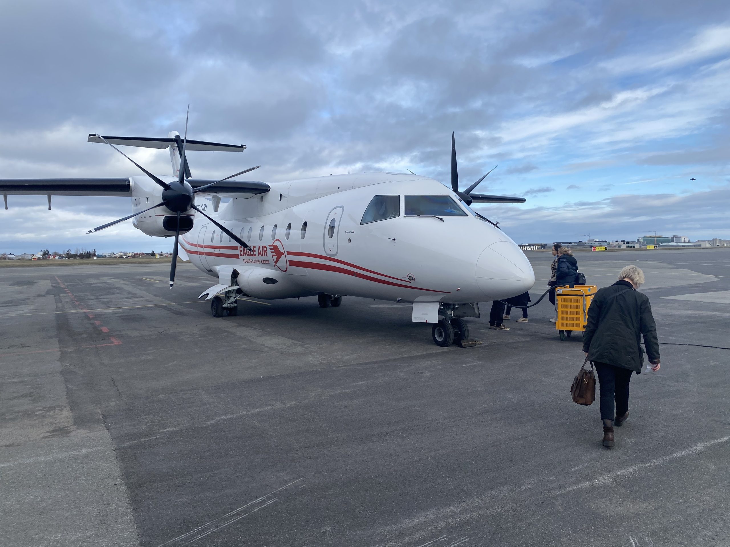 flug til húsavíkur