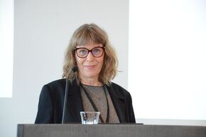 Guðrún Þóra Garðarsdóttir verkfræðingur á hönnunardeild fór yfir sögu brúarsmíði á Íslandi.
