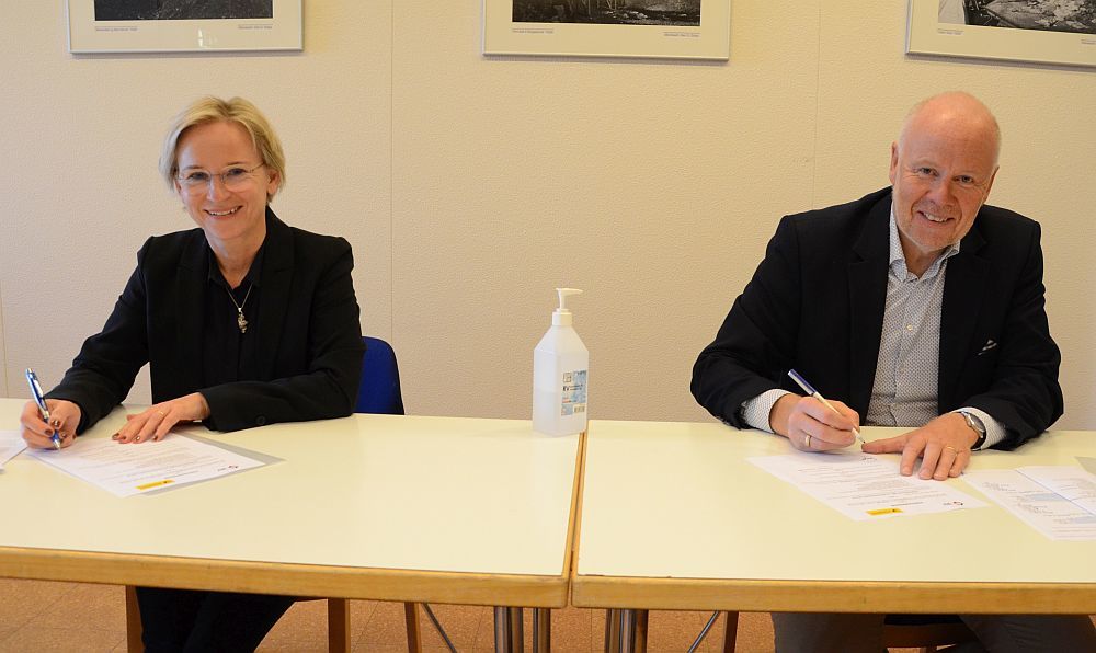 Skrifað undir samning um 1. áfanga Dynjandisheiðar
