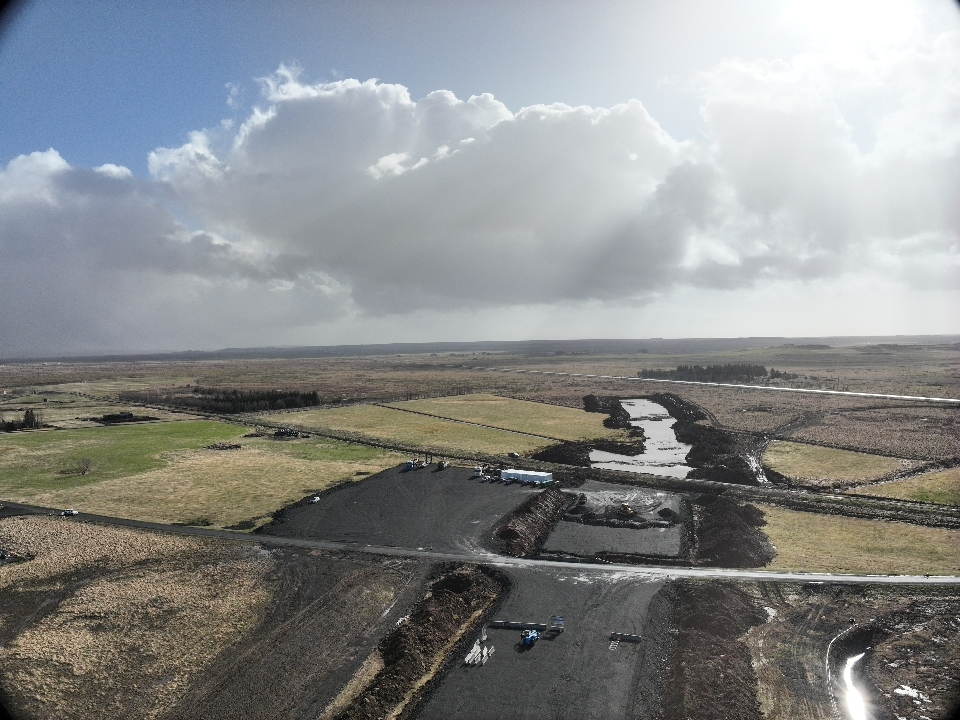 Sprengingar hafts við árbakkann vestan meginn hefjast á næstunni.
