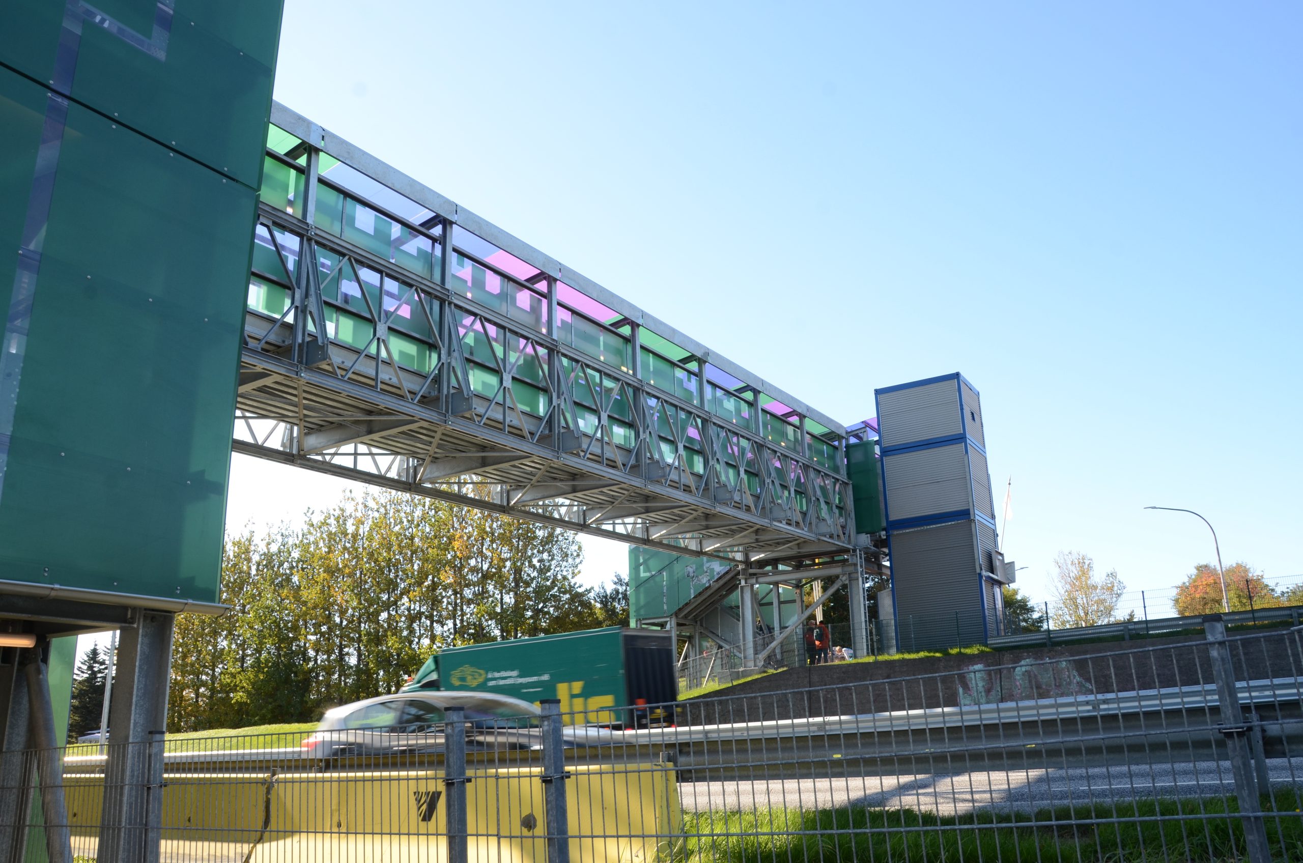 Brúin bætir umferðaröryggi milli nýrrar Vogabyggðar og Vogahverfis.