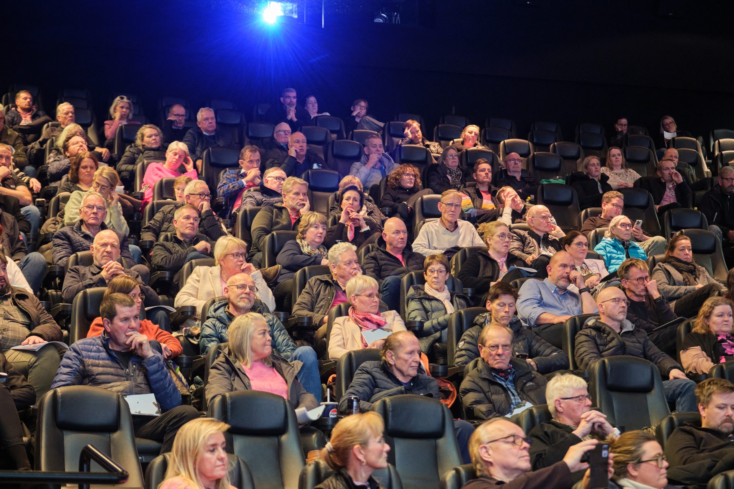 Fjölmenni var á fundinum.