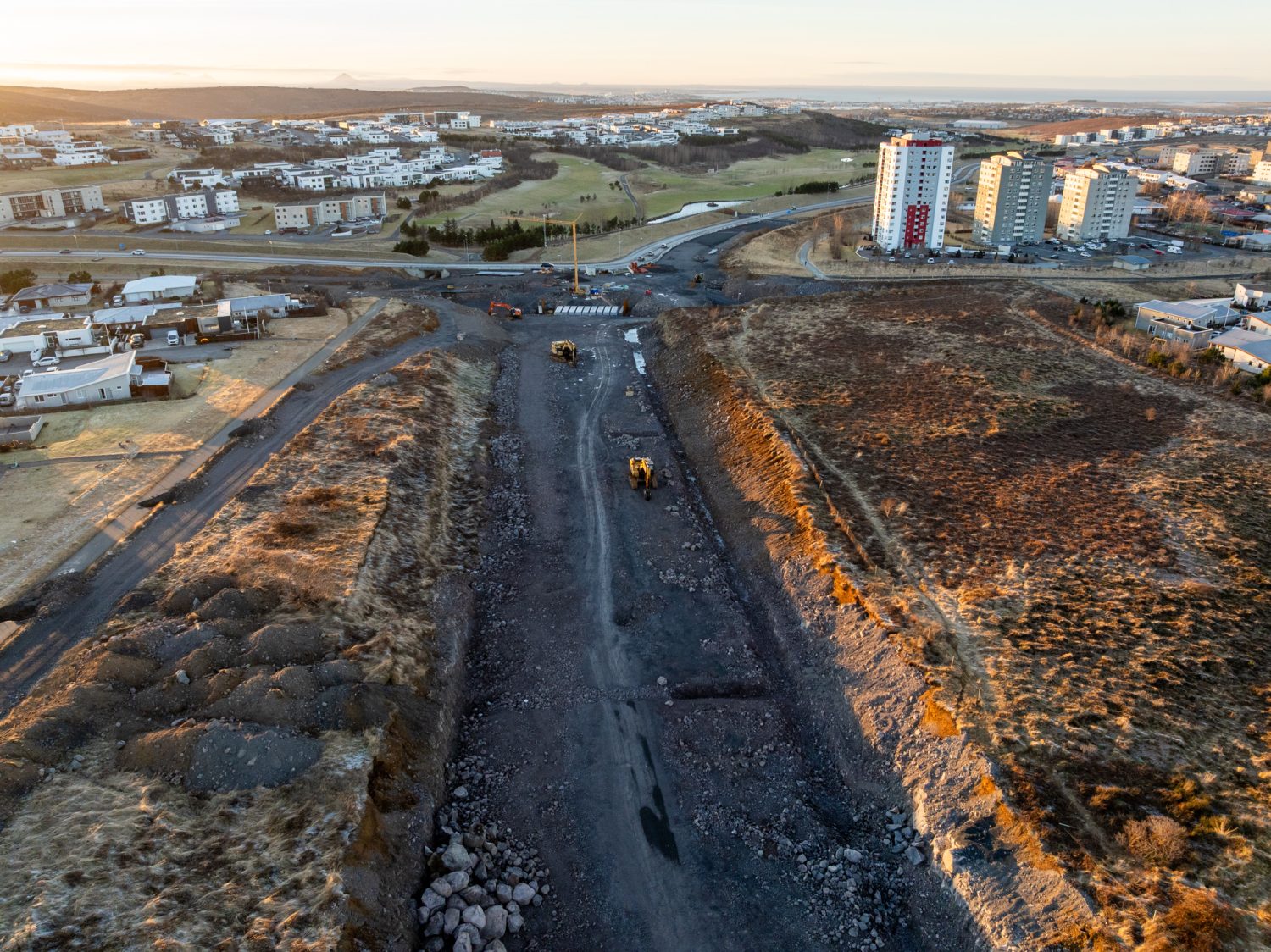 Undirgöngin eru við Rjúpnaveg.
