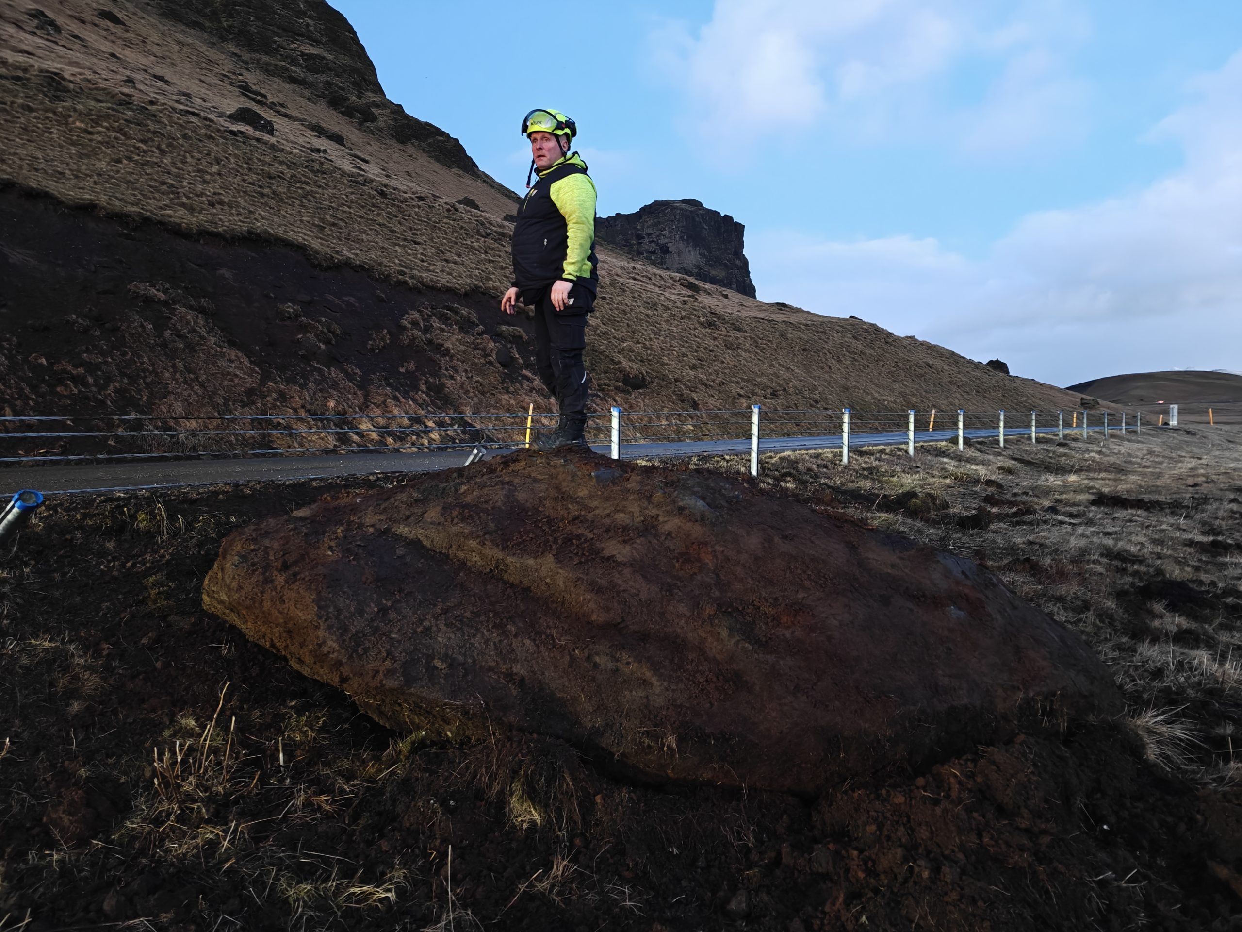 Grjótið sem hrundi úr Reynisfjalli í lok síðasta árs var gríðarstórt og hefði getað valdið miklum skaða. 