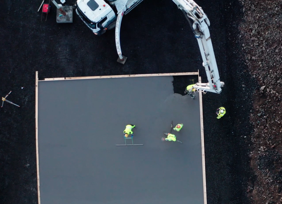 Steypuvinna í Efri_Laugardælaeyju í desember 2025. 