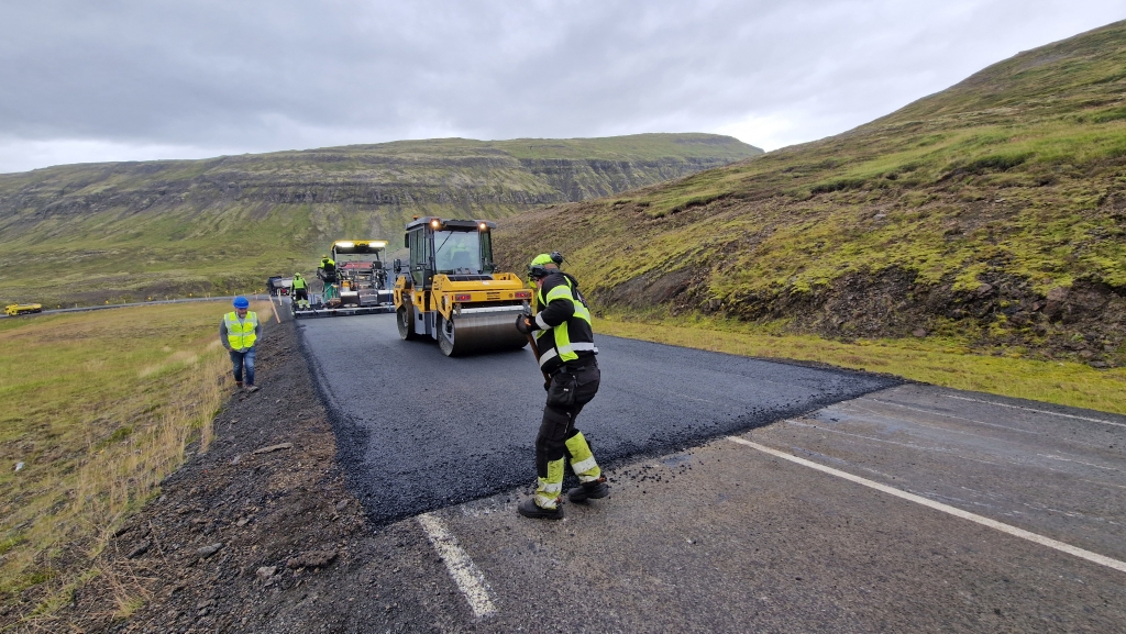 Viðhaldsframkvæmdir í Bröttubrekku - malbikun
