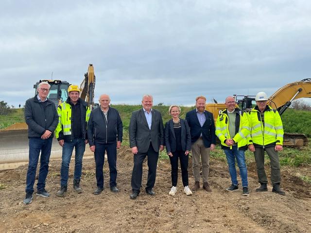 Guðmundur Ólafsson, Höskuldur Tryggvason, Dofri Eysteinsson, Sigurður Ingi Jóhannsson, Bergþóra Þorkelsdóttir, Davíð Þorláksson, Andrés Sigurðsson og Ari Sigurðsson.
