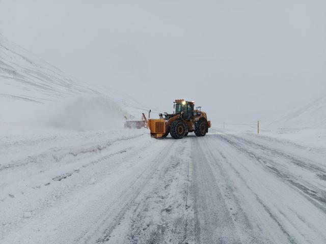 Loka varð Öxnadalsheiði á miðvikudagsmorgun og hún var opnuð í gærkvöldi