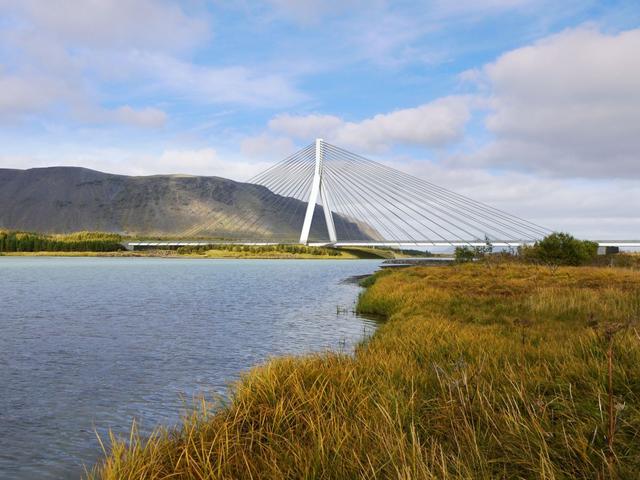 Teikning af brúnni séð úr suðri