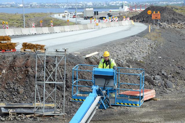 Framkvæmdir við tvöföldun Reykjanesbrautar